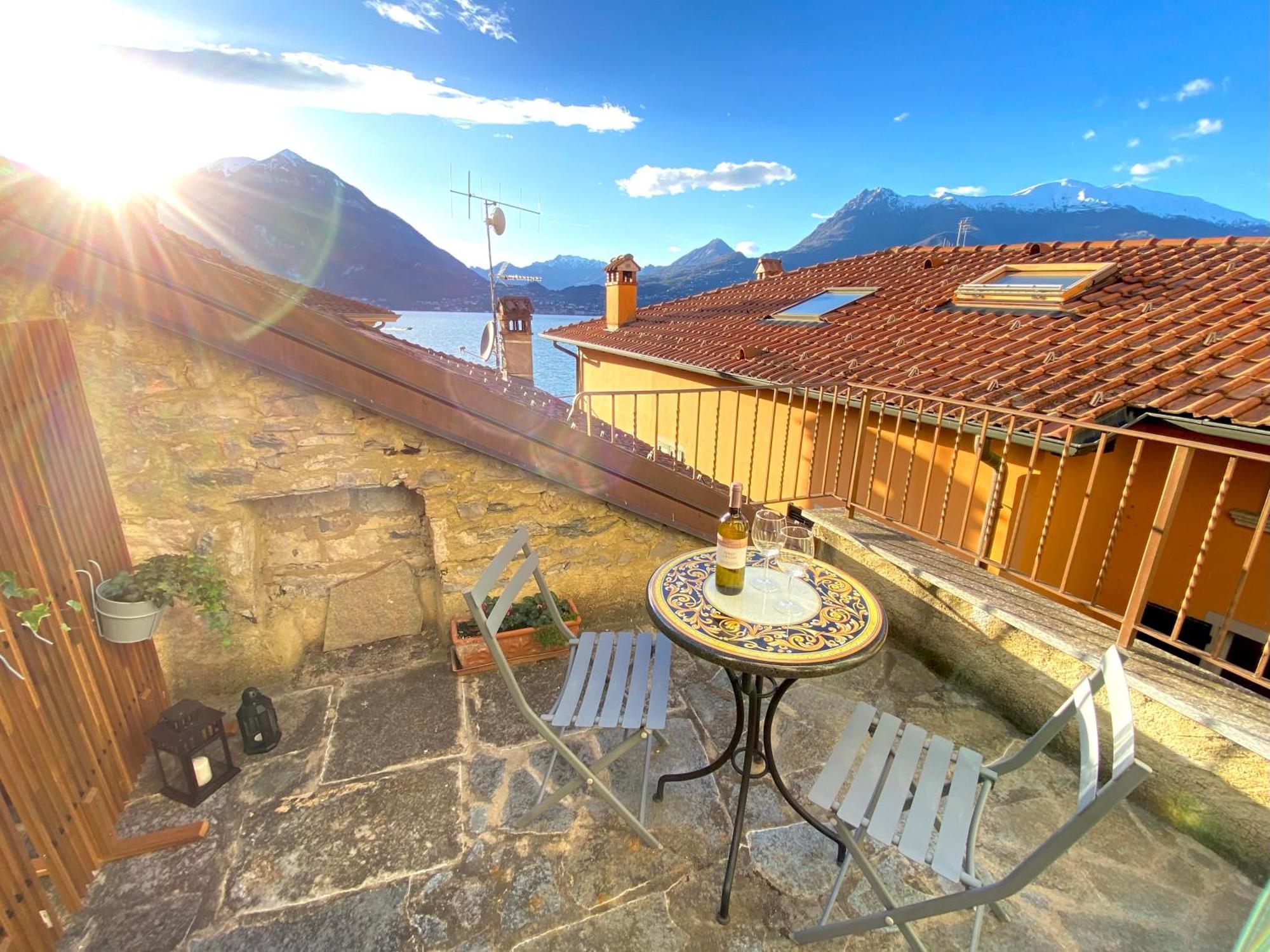 Chiave Di Volta Lovely Guesthouse With Terrace Varenna Exterior photo