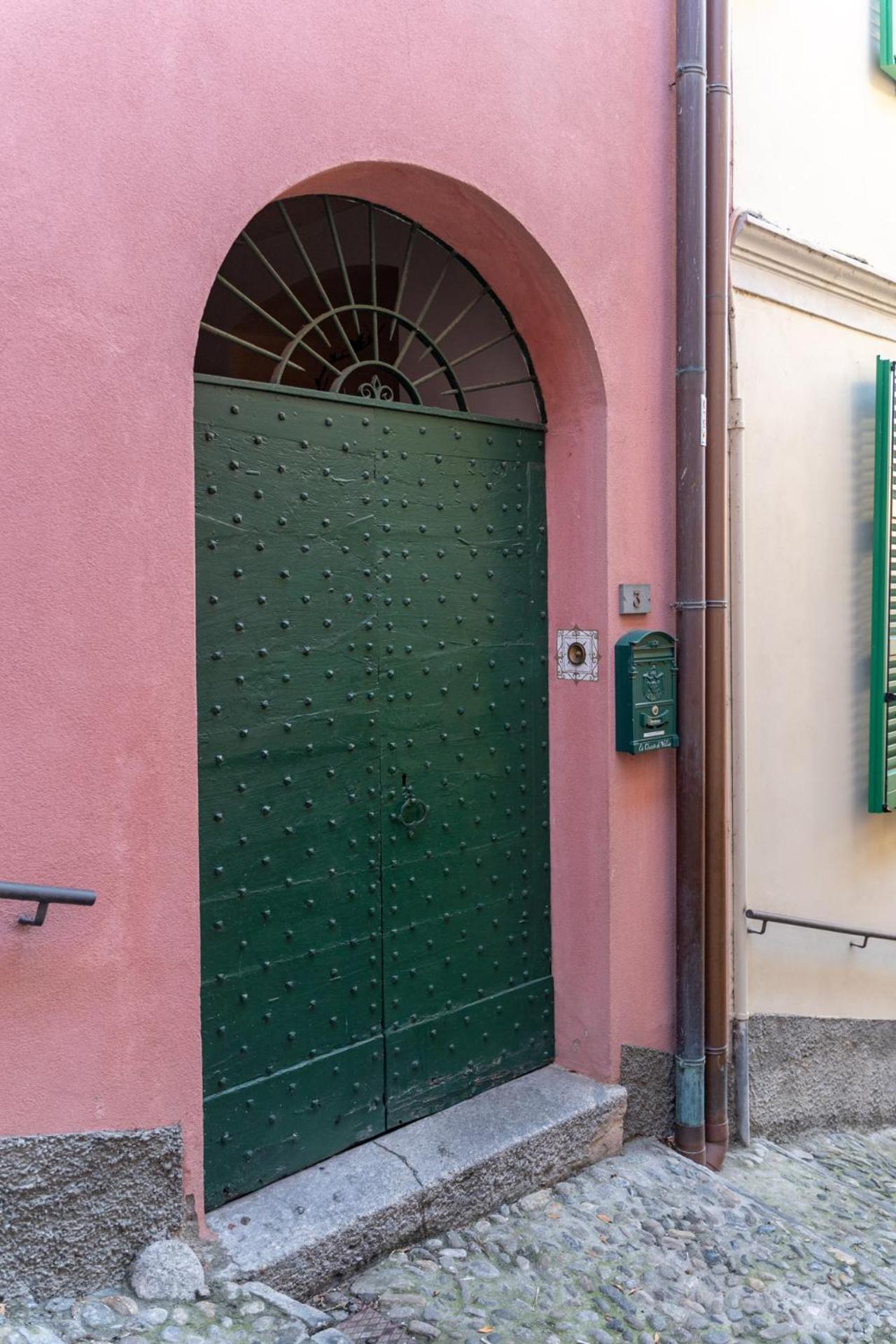 Chiave Di Volta Lovely Guesthouse With Terrace Varenna Exterior photo