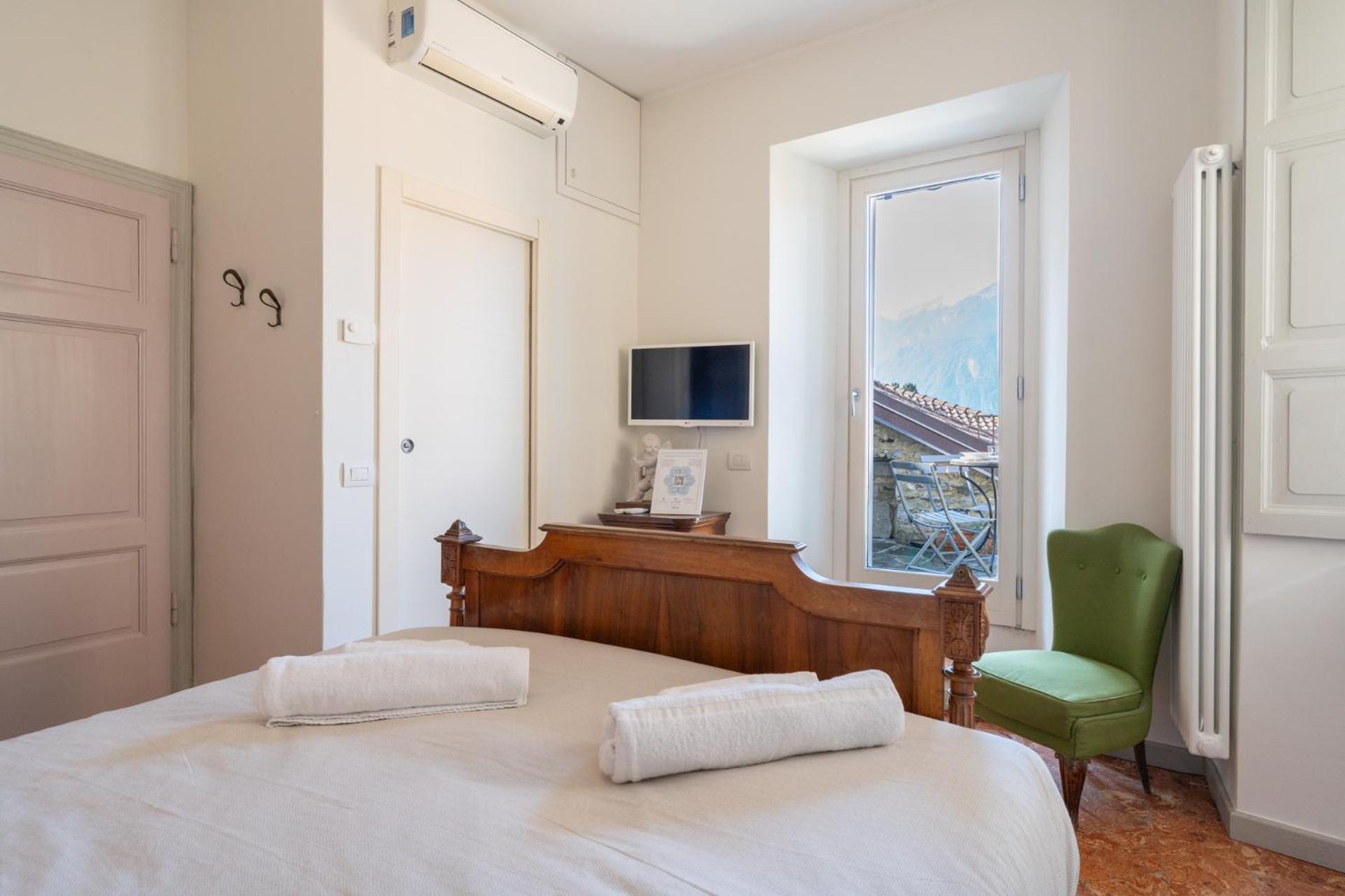 Chiave Di Volta Lovely Guesthouse With Terrace Varenna Exterior photo