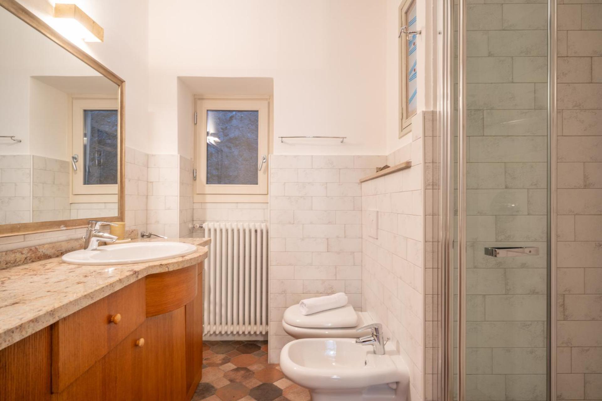 Chiave Di Volta Lovely Guesthouse With Terrace Varenna Exterior photo